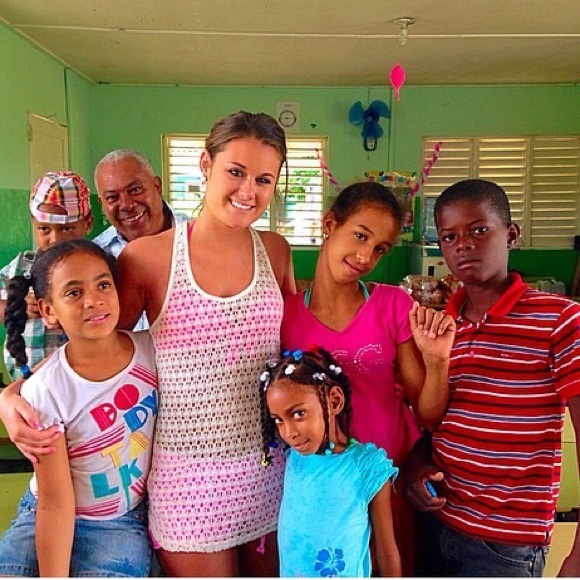 ✨Ashley H✨ - Picture 2 of 8